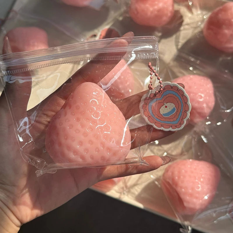 Erdbeer-Tangetanz-Fidget-Spielzeug – Langsam aufspringendes Stressabbau-Spielzeug für Kinder, Erwachsene, Büro & Partygeschenke – Quetschgeschenk