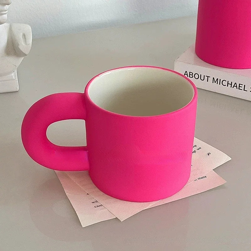 Rosa Keramiktasse mit Hand für Mädchen zum Frühstück trinken, Kaffee, Milchbecher, hohes Aussehen, Weihnachtsgeschenk, Heimdekoration